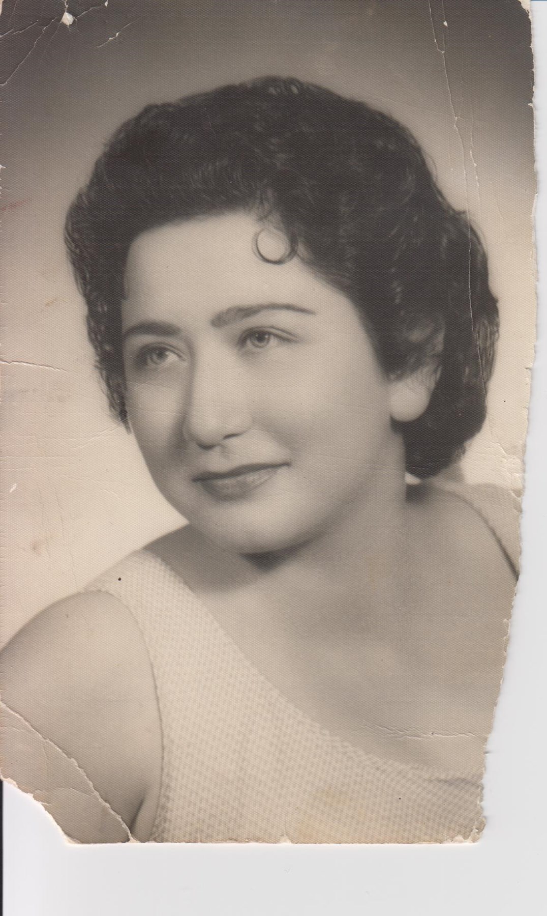 Obituary of Alma Teresa Garza