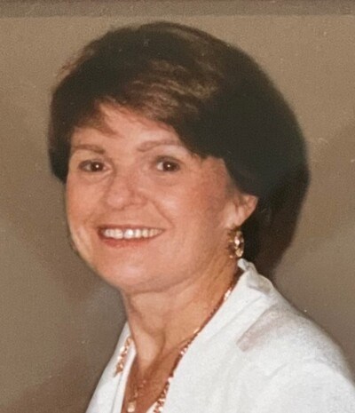 Obituary of Loretta Theresa Lucas