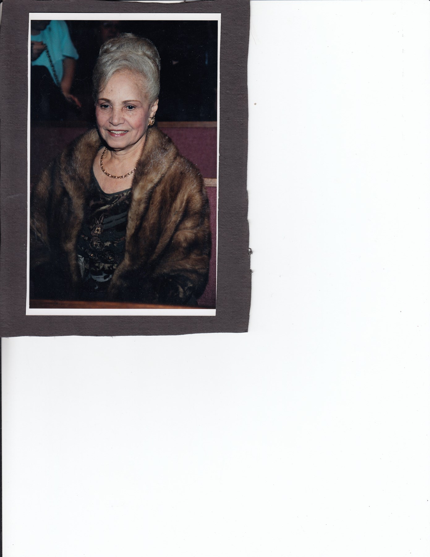 Obituary of Maria L Fontan-Flores