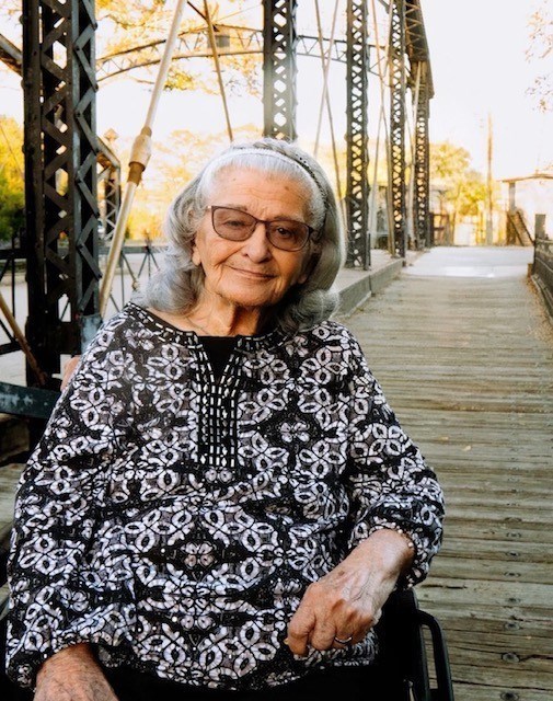 Obituary of Julia Godines Raygoza