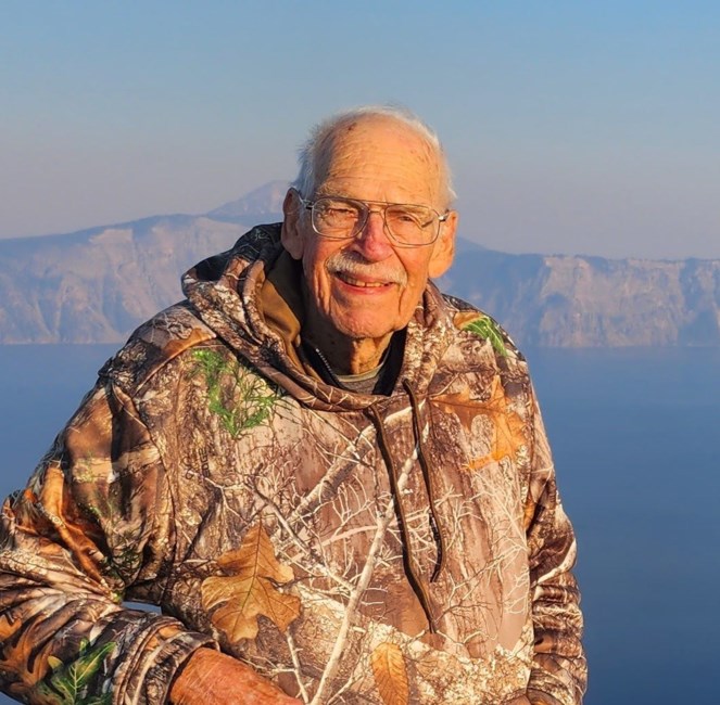 Obituary of Harlow Sheldon White