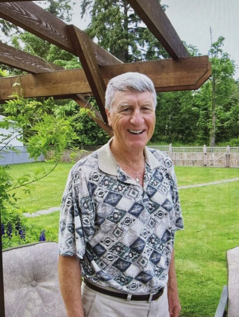 Avis de décès de Clifford Wallace Overton