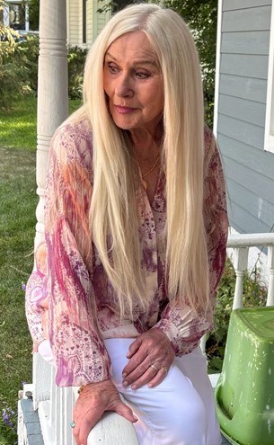 Obituary of Eliane Madeleine Quinn