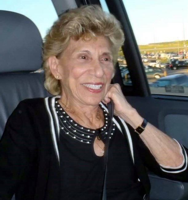 Obituary of Angelena Glekas Wright