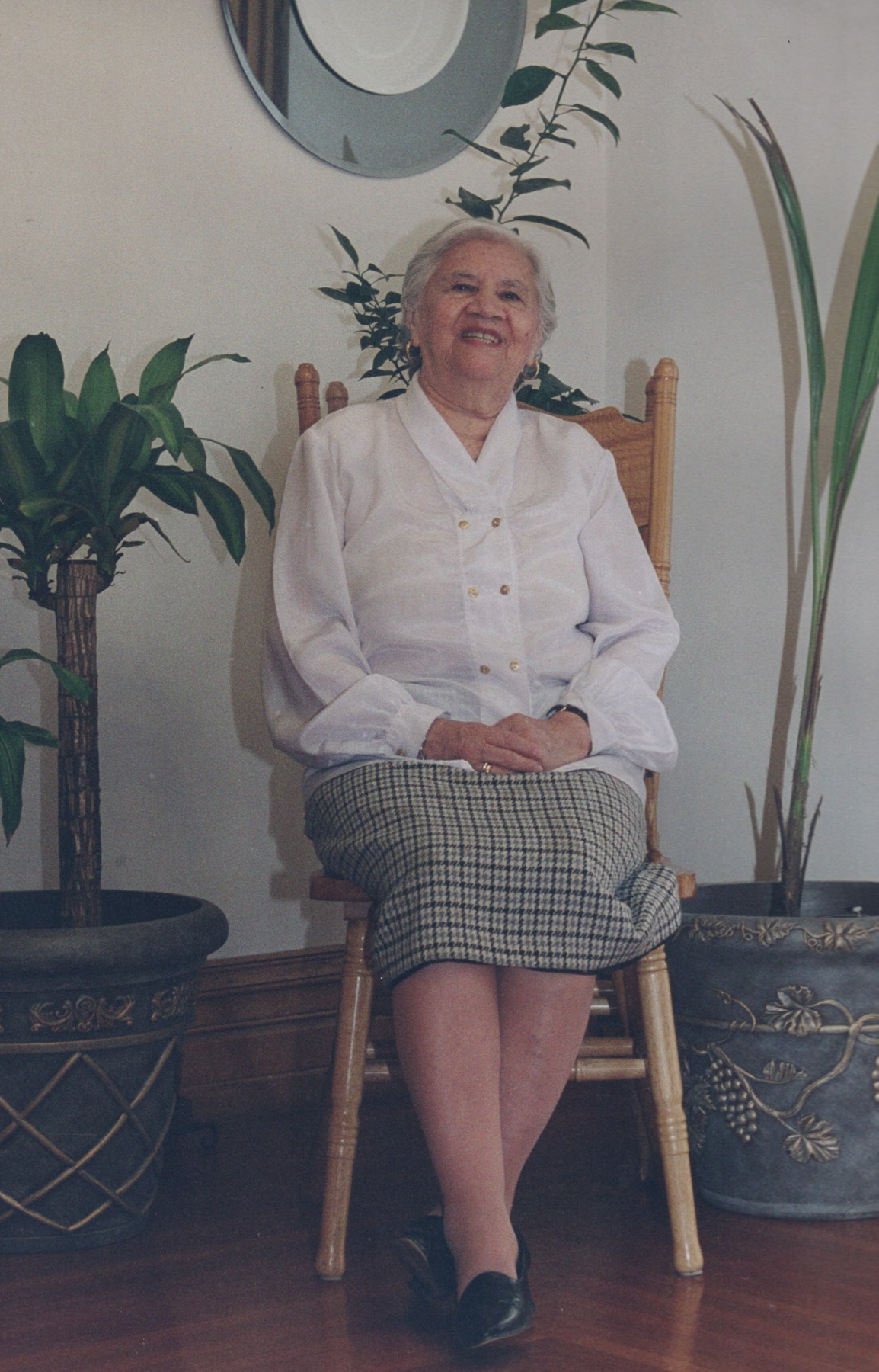 Obituary of Mercedes Ramirez De Caicedo