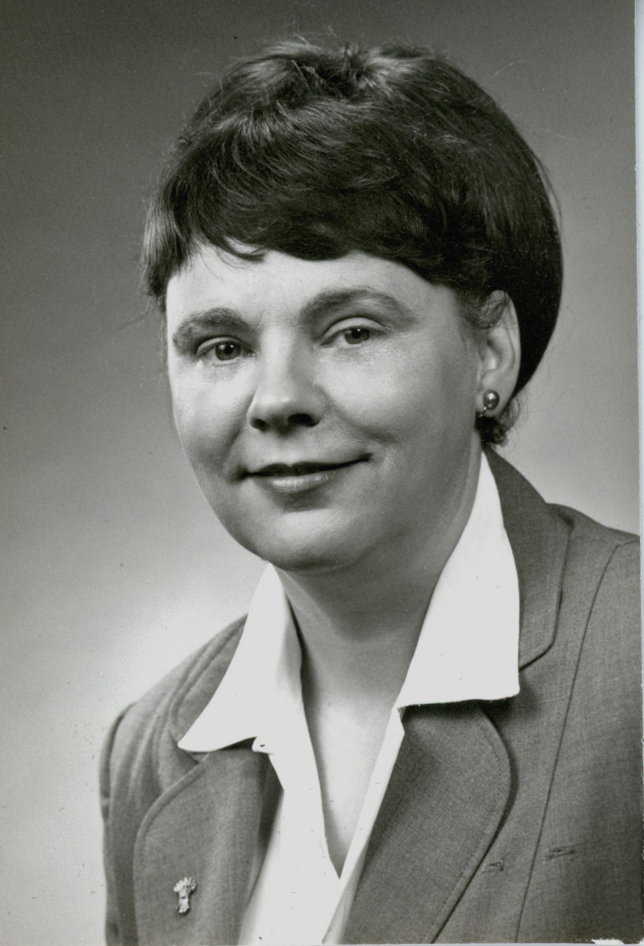 Obituary of Annette I. Mains