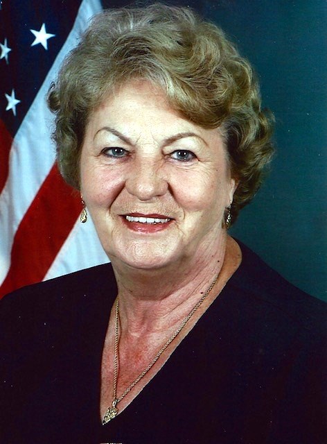 Obituary of Sieglinde Theresa Lindhart