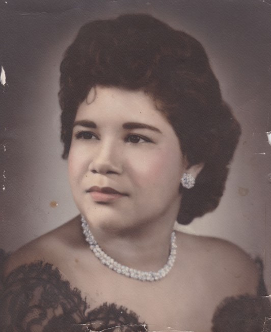 Obituary of Josephine Lucio Flores