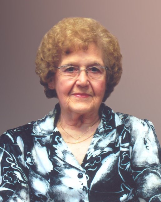 Obituario de Gladys Julia Balogh