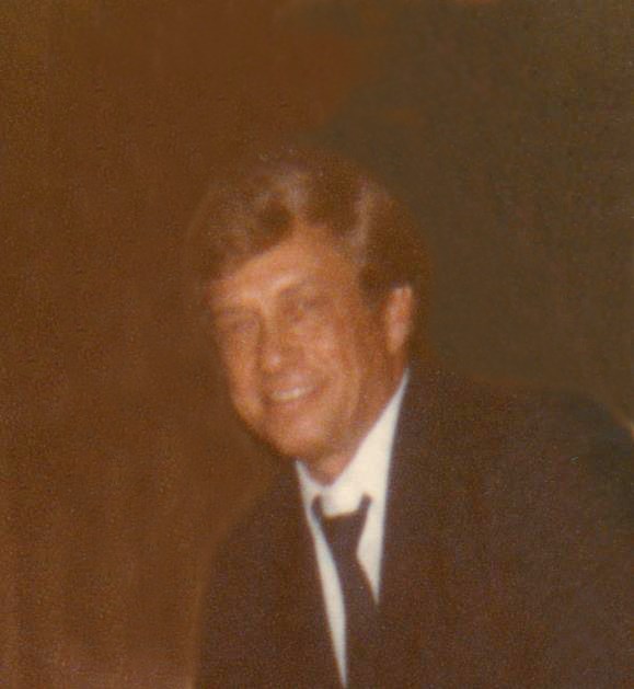 Obituary of Richard "Dick" J. Van Winkle