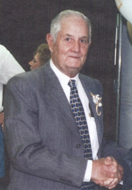 Obituario de Robert E. McMillan Jr.