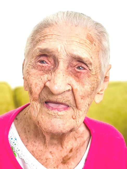 Obituary of Lucrecia Algarín Román