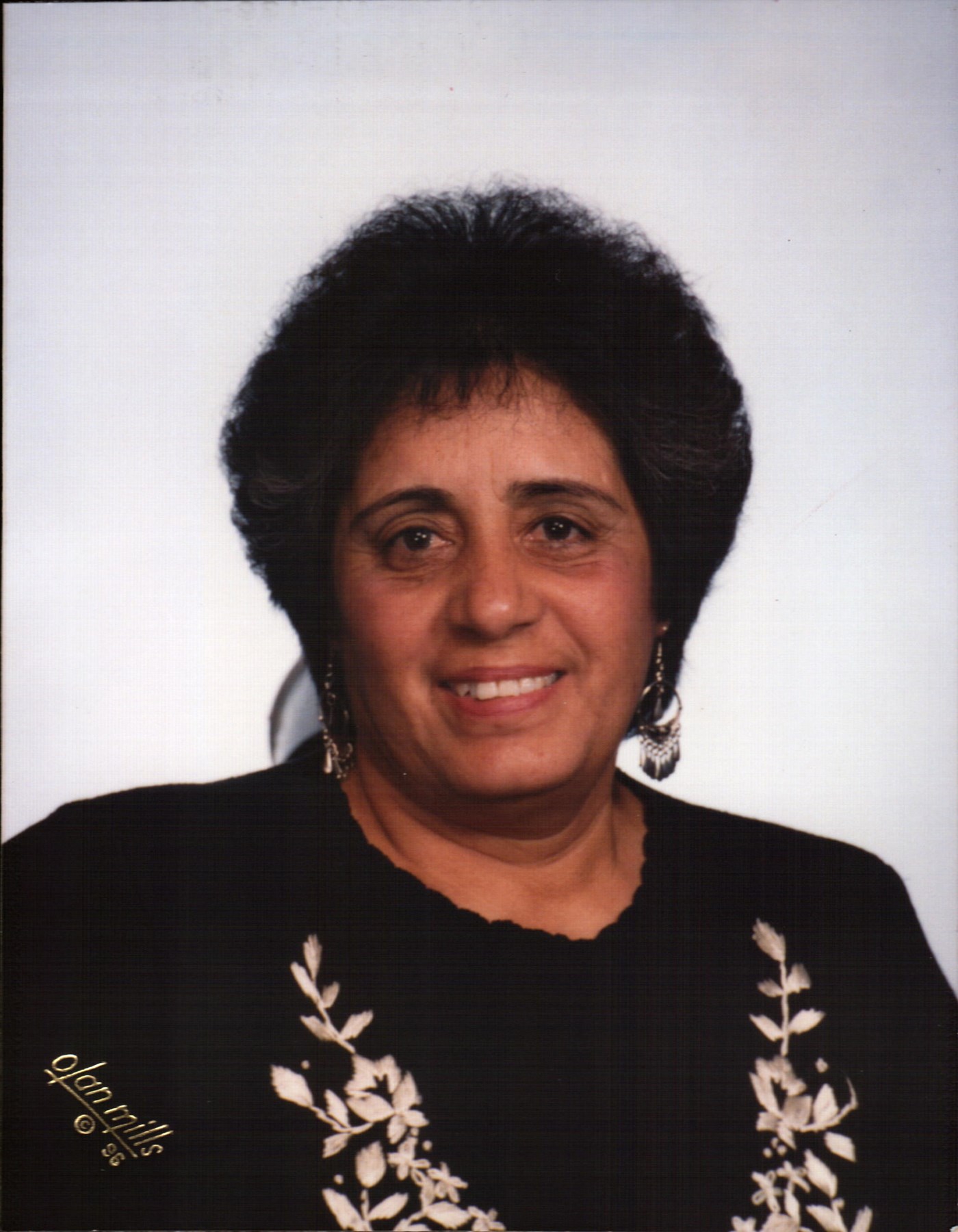 Obituary of Eva V Perez