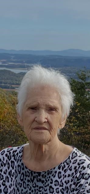 Obituary of Violet Nadio Brooks