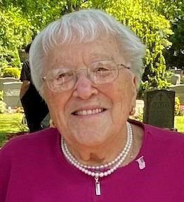 Obituary of Dorothea Machado