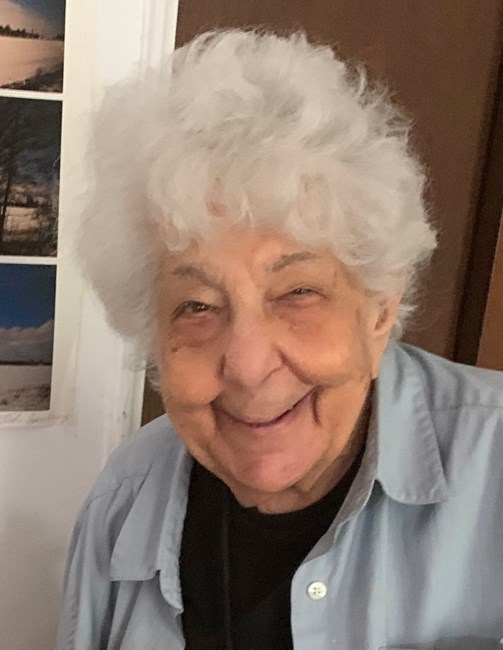 Obituary of Carolyn Belle Sperling