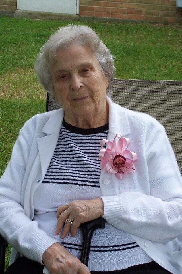 Obituary of Christine Barnes Clemons