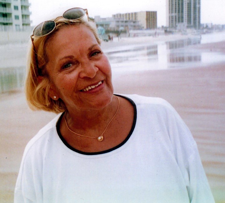 Avis de décès de Mary Evelyn Lane