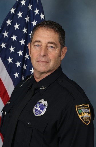 Obituario de Carl Cox Whitt III