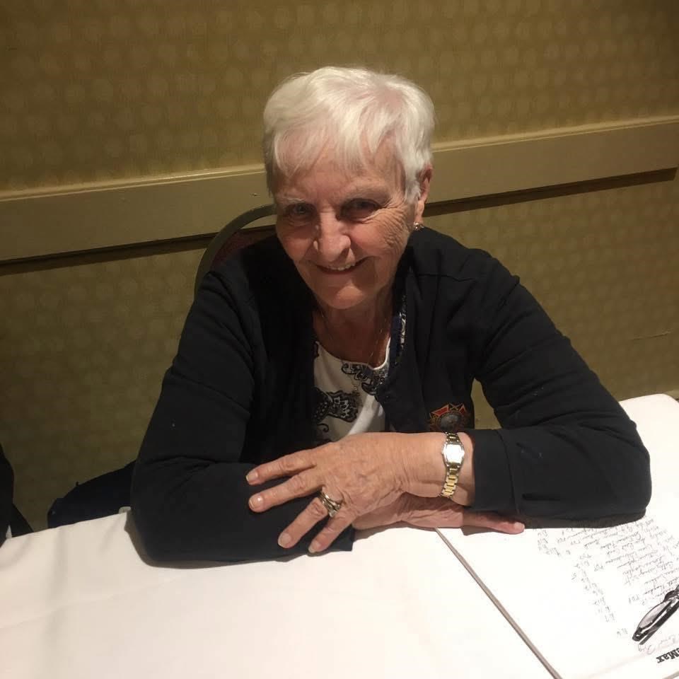 Obituario de Diane E. (Salt) Lafond