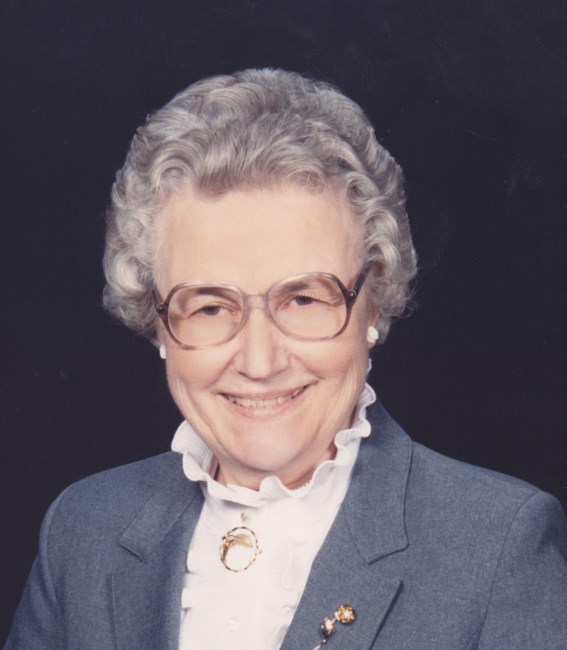 Obituary of Evelyn M Vajen