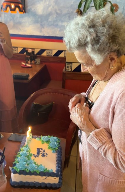 Obituary of Carolyn Janetos Snyder