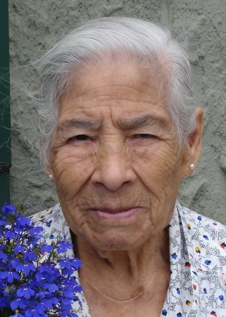 Obituary of Zoila R. Andrade