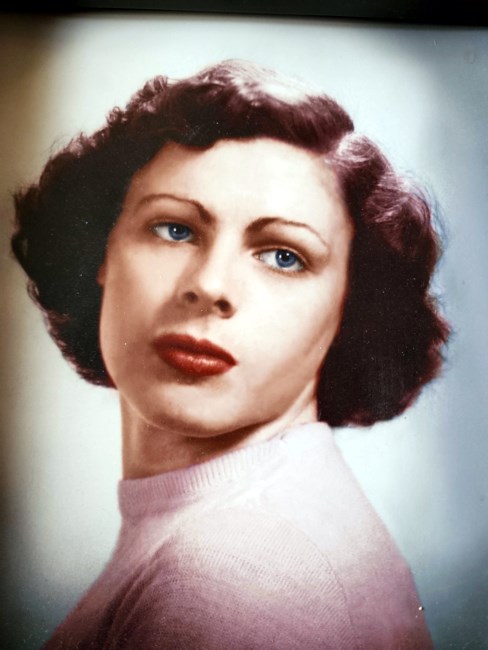 Obituary of Elsie Teresa Mahlstedt