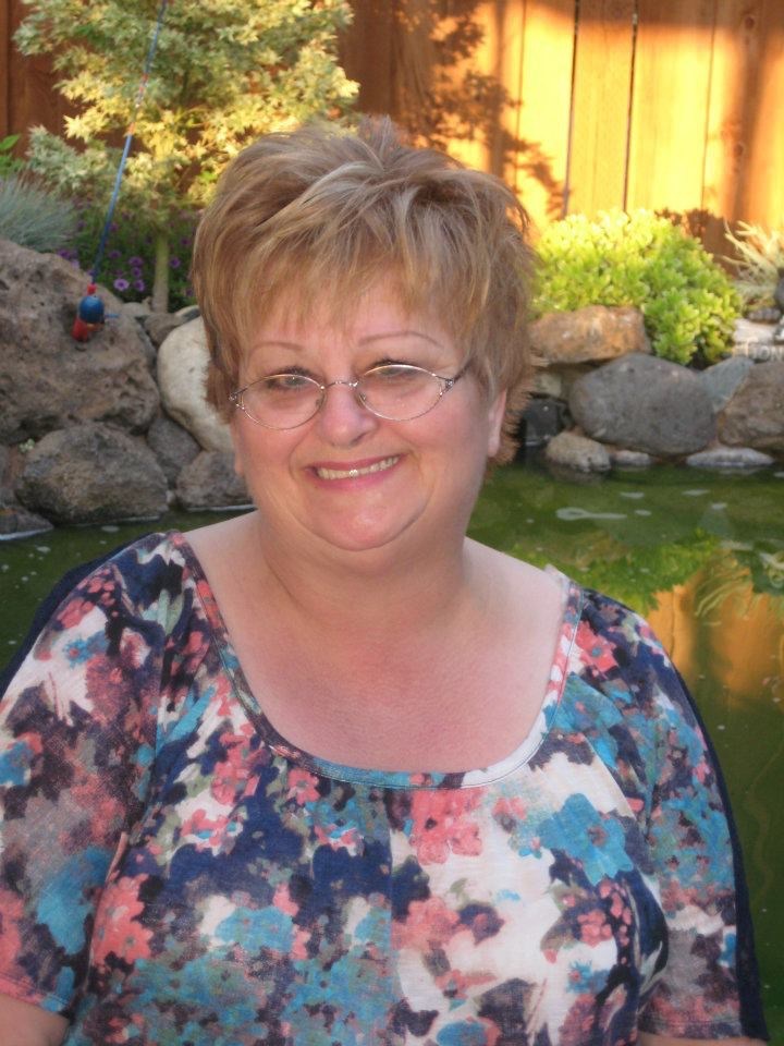 Obituary of Dolores Violet Quigley