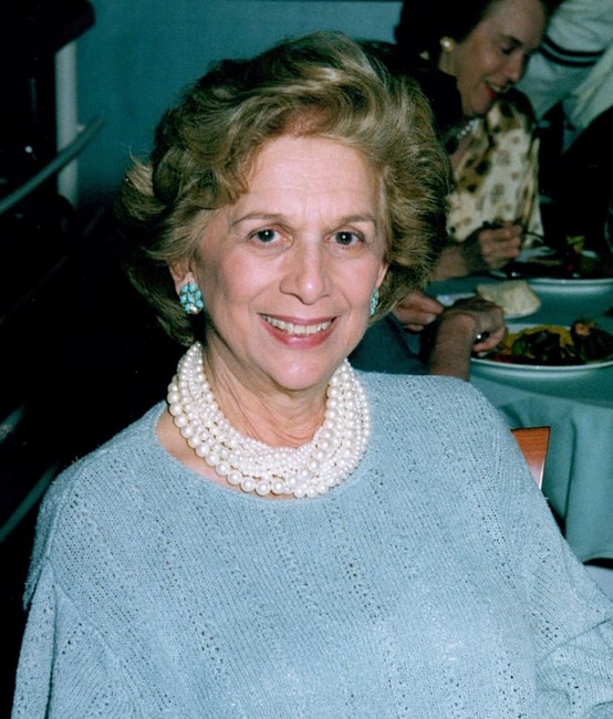 Obituary of Josefina "Fifi" Lopez-Ona