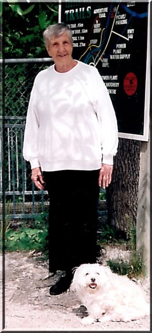 Obituary of Evelyn Watts