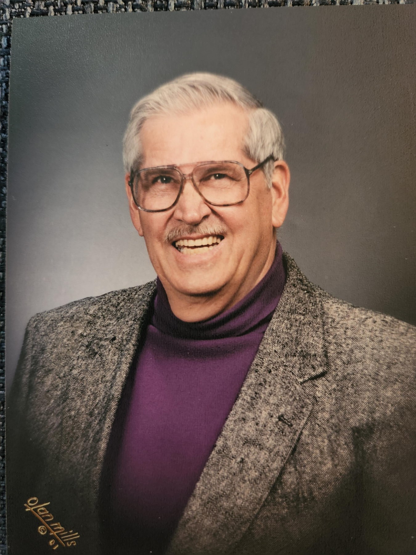 Dan Hill Obituario Indianapolis, IN