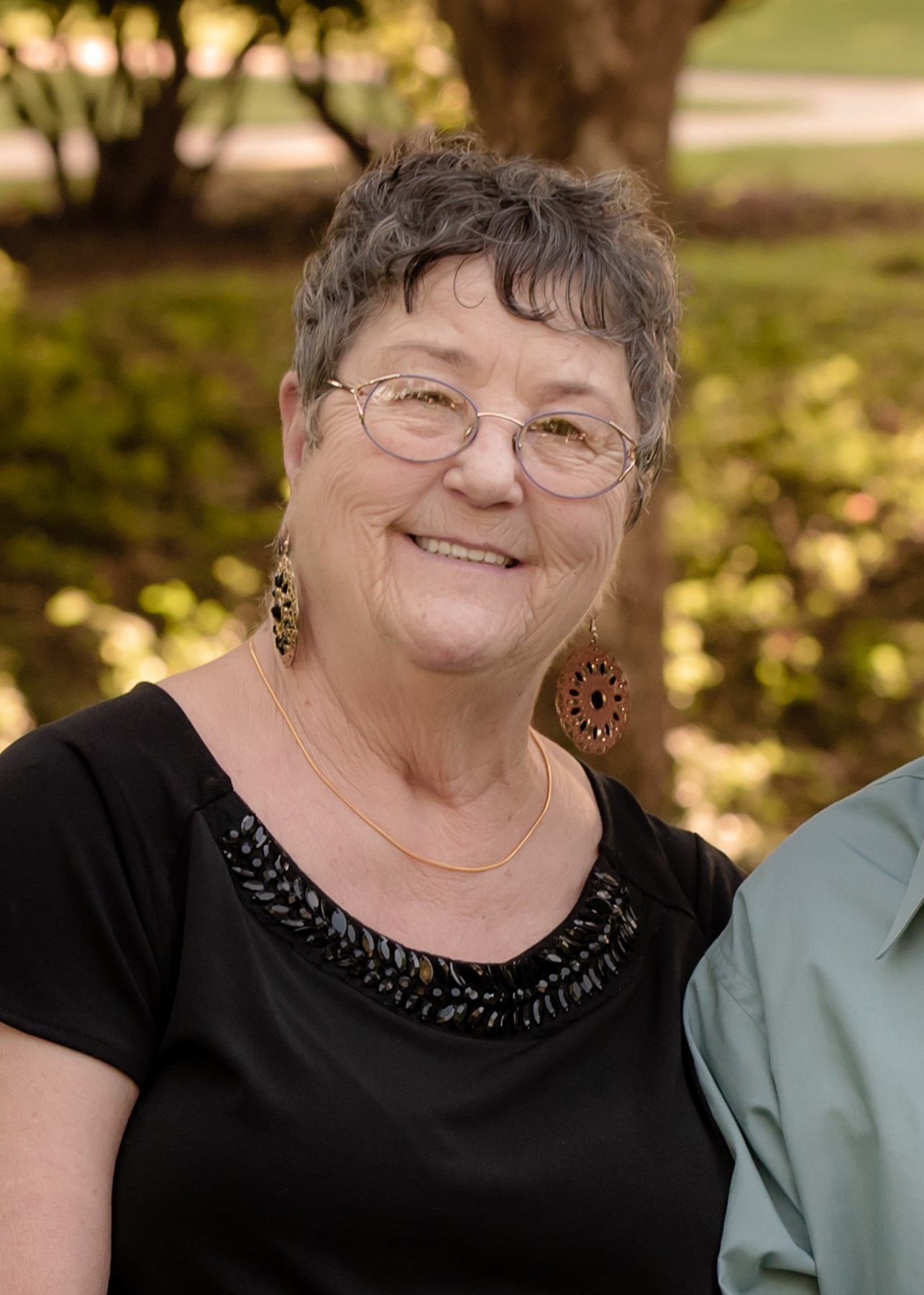 Obituary of Lois Mills