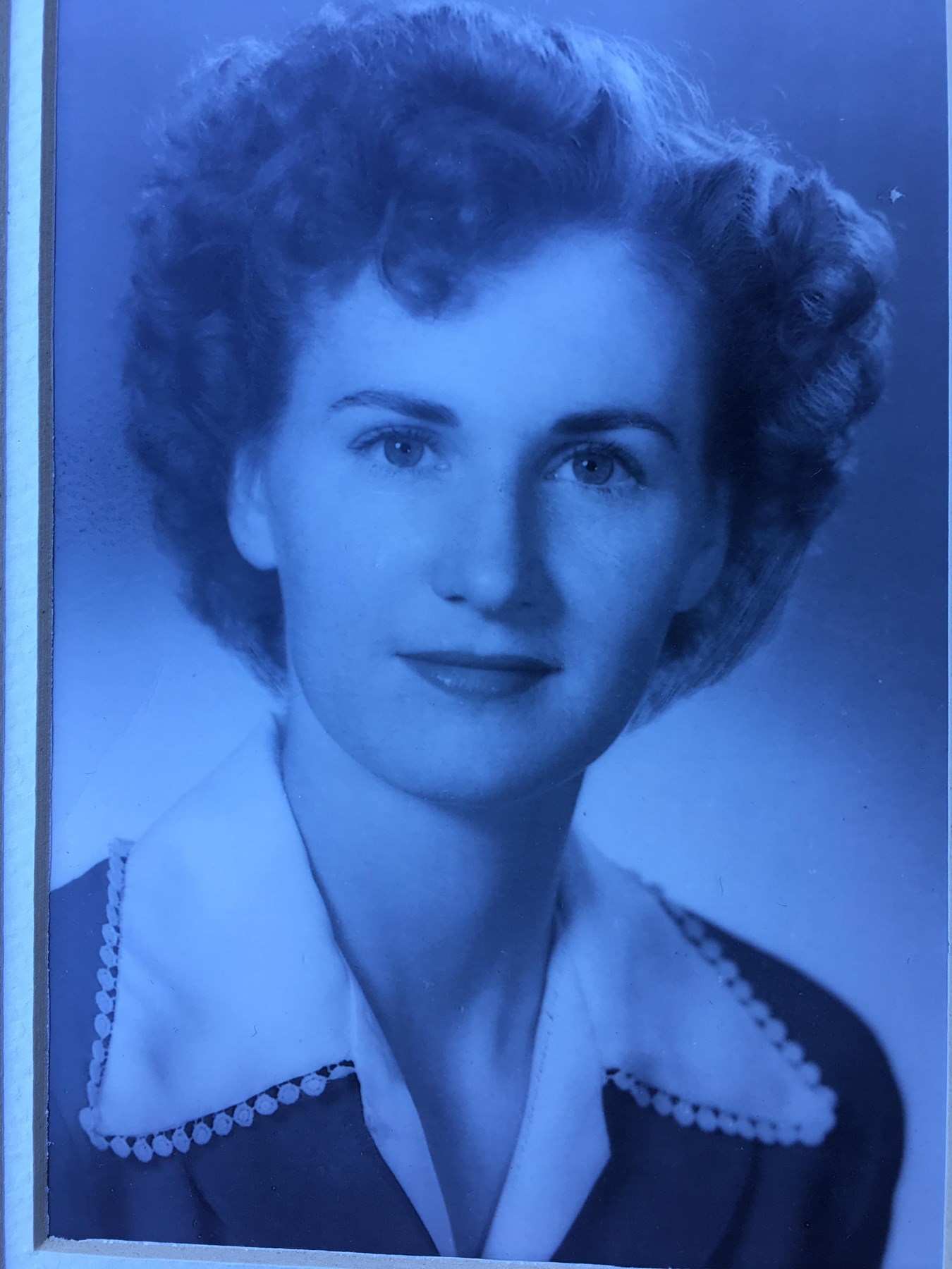 Obituary of Marjorie Nell Livingston