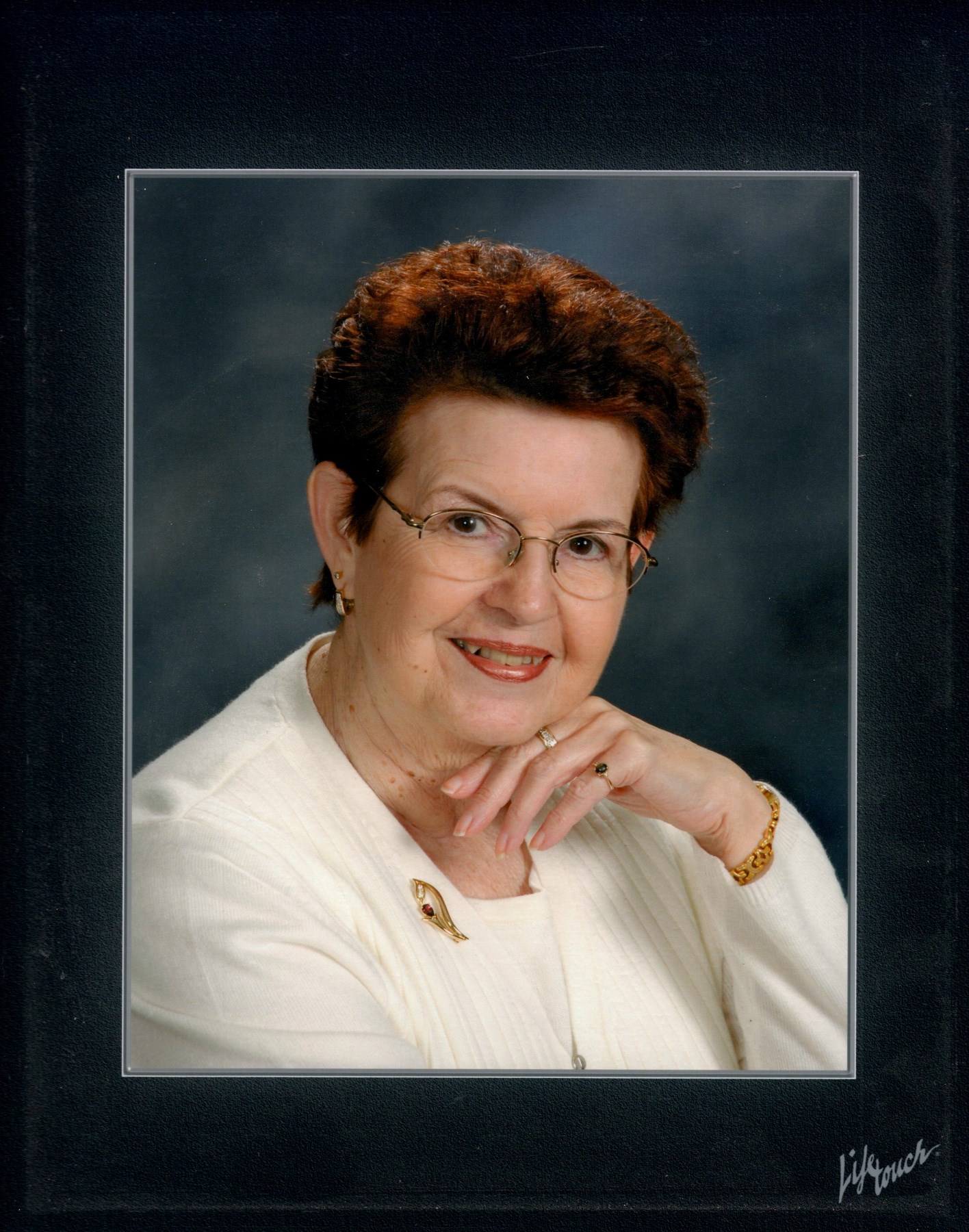 Obituary of Phyllis K. Kern Howe
