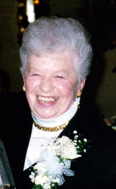 Obituary of Helen Anna Fields