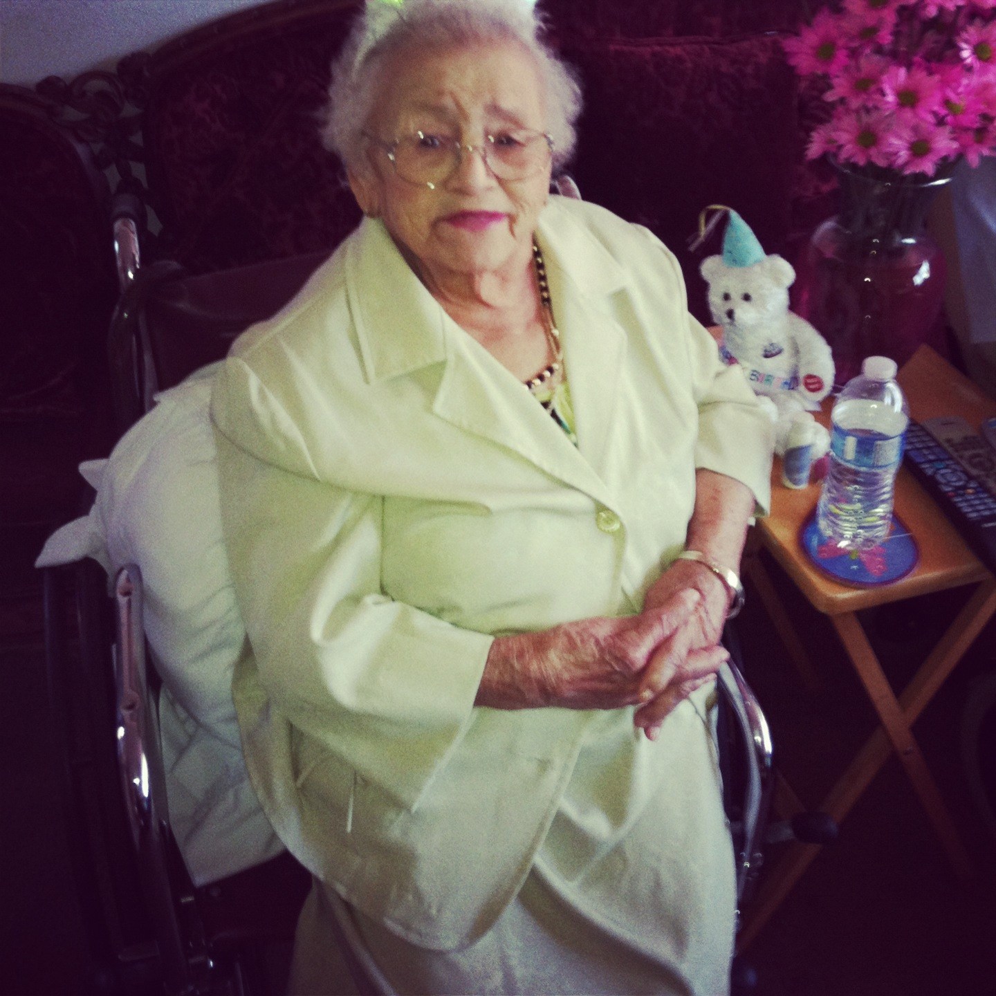 Obituary of Maria N Aviles