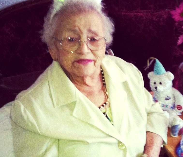 Obituary of Maria N Aviles