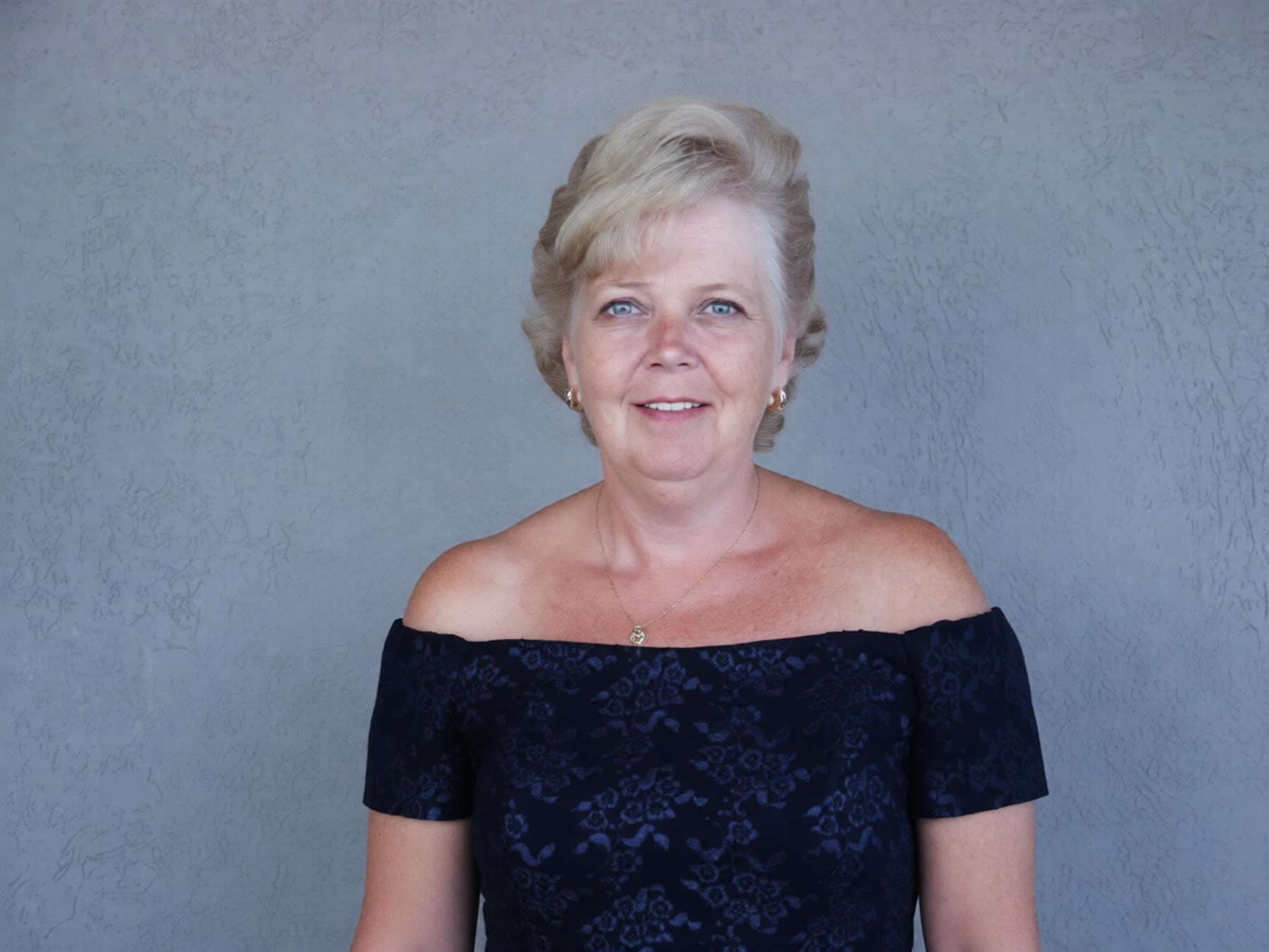 Obituary of Elaine Grace Russell
