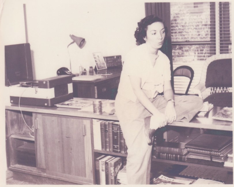 Obituary of Elba G. Holmes