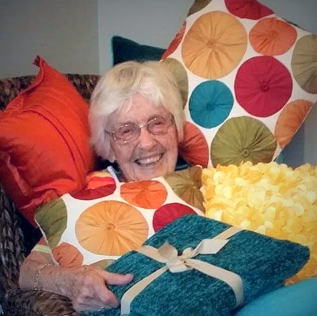 Obituario de Anne Cary Gregory