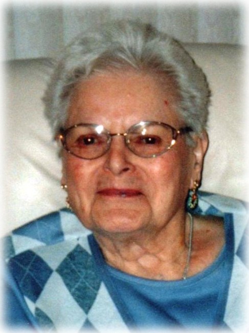 Obituary of Maxine E Meade