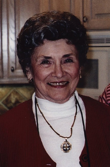 Obituary of Evelyn Hall Nichols