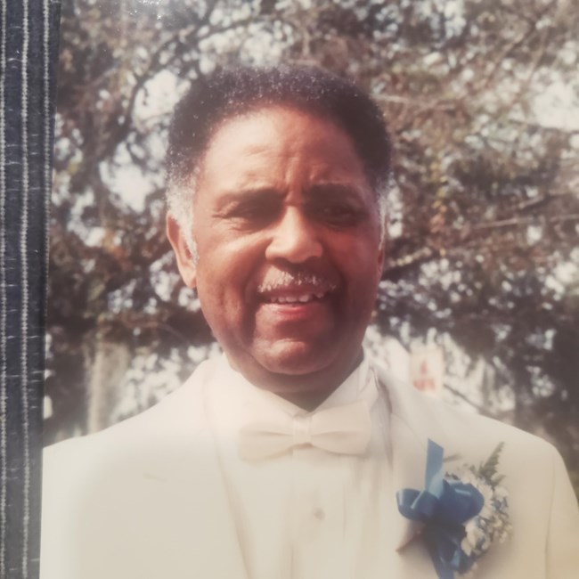 Obituary of Angelo Layton