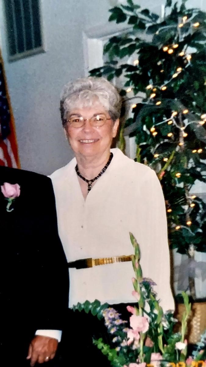 Obituary of Helen Knight Saunders