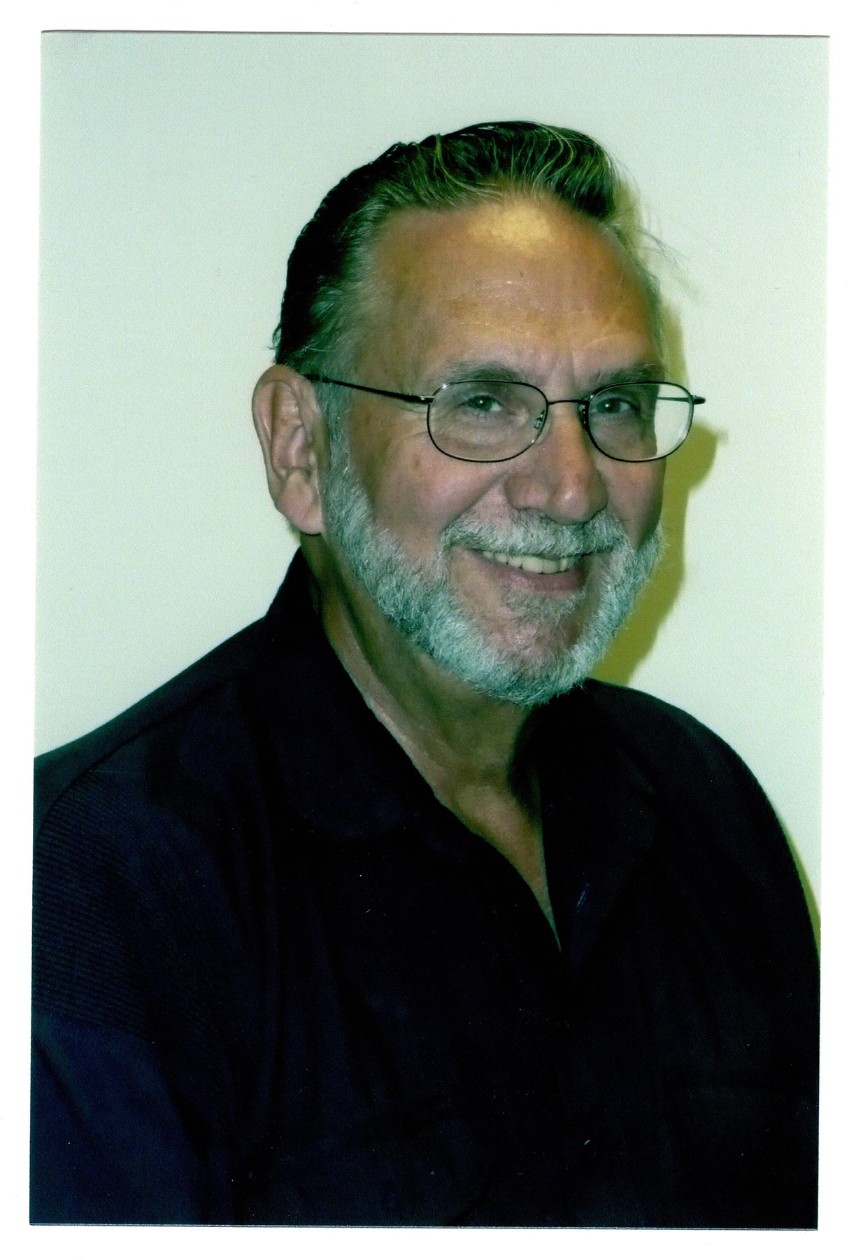 Obituario de Gar William Davidson