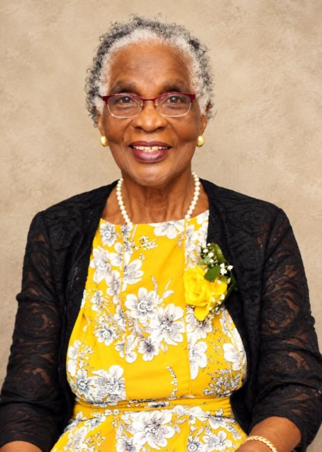 Obituary of Veronica "Winnie" Maud Hamilton