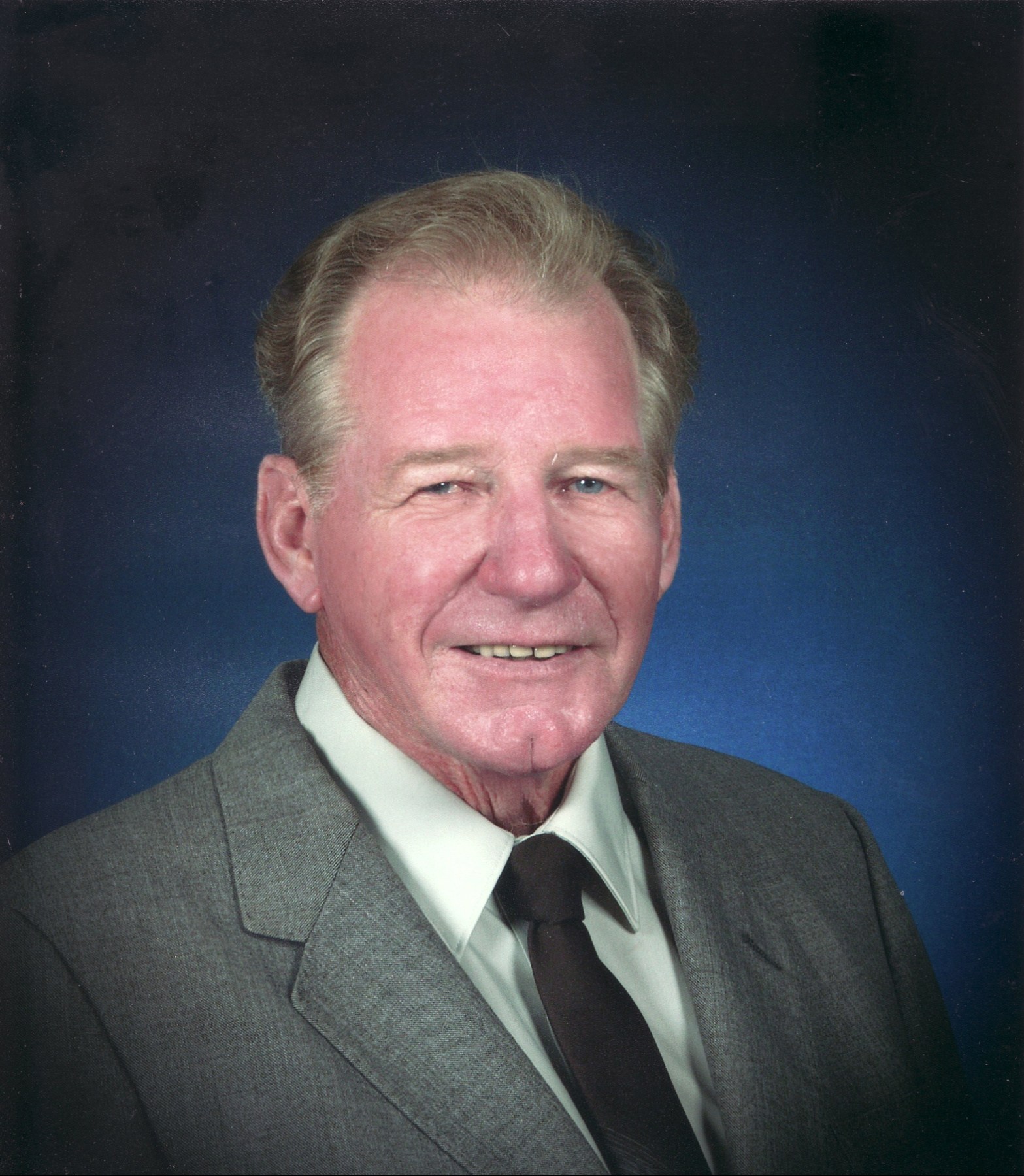 Obituary of Lester G. Wallace