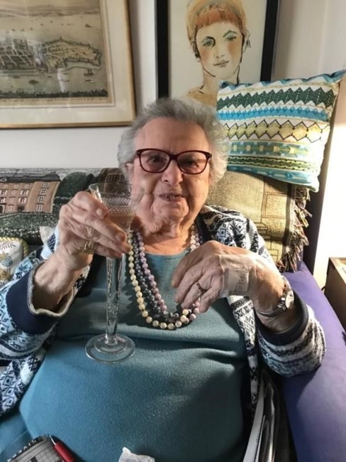 Obituary of Thea Kahn Lindauer