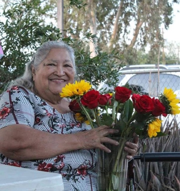 Obituary of Martha L Leon